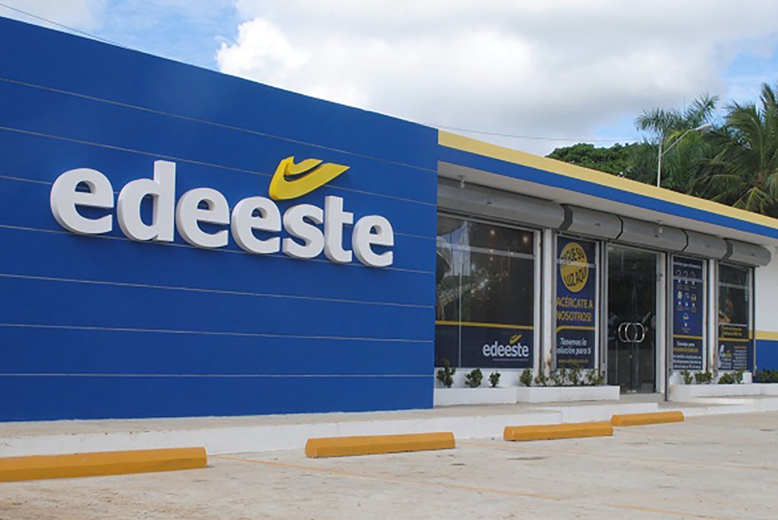 EDEESTE trabajando.
