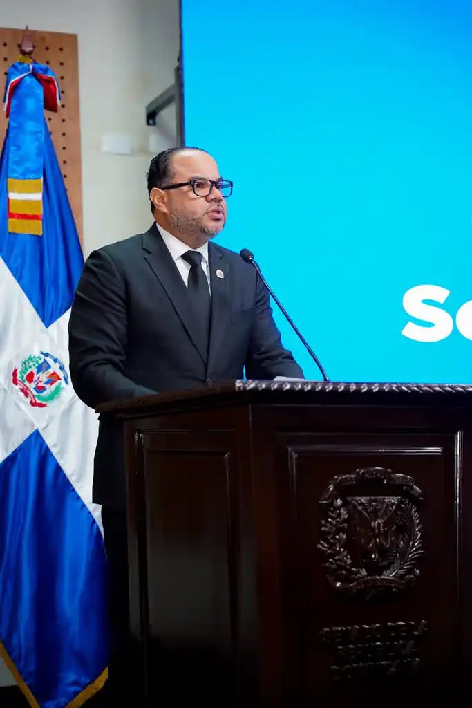 Defensor del Pueblo llama a diálogo institucional sobre Código Penal y libertad de expresión