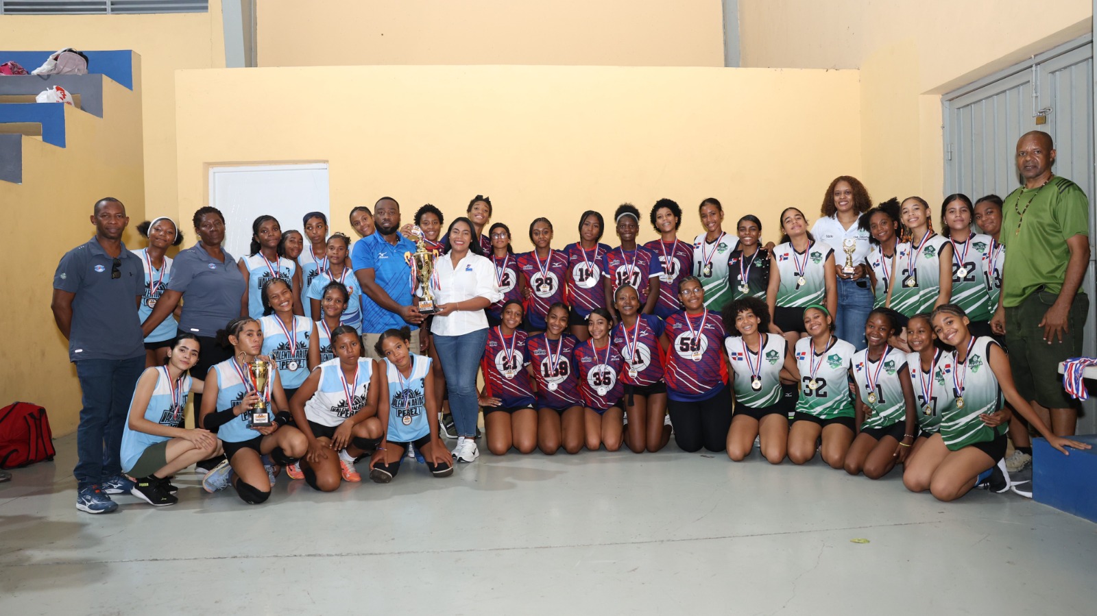 Leyvi Bautista impulsa 2do Festival Internacional de Voleibol Santo Domingo Oeste 2026.