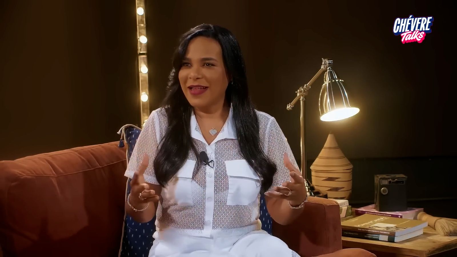 Milagros Germán felicita a Colombia Alcántara por ser pionera y trazar el camino a muchas comunicadoras